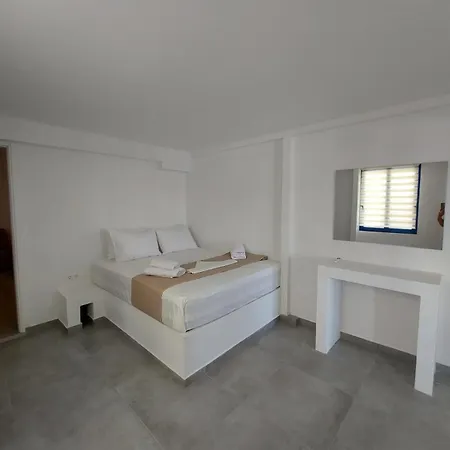 Puerto Serifos Apartment